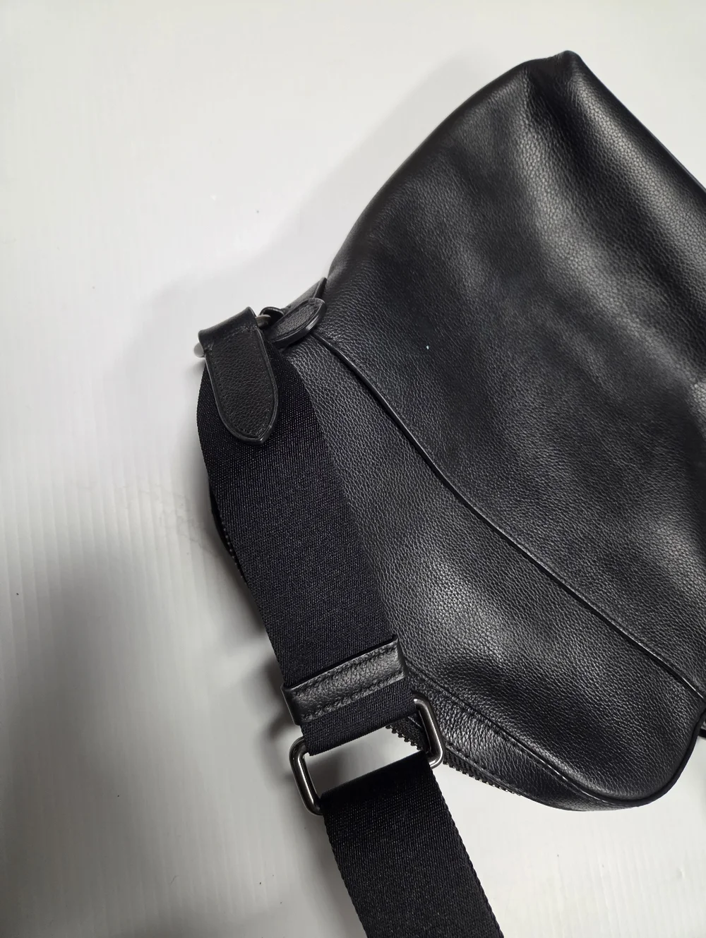 Coach Houston Flight Bag Black Leather Gunmetal Messenger Crossbody Bag